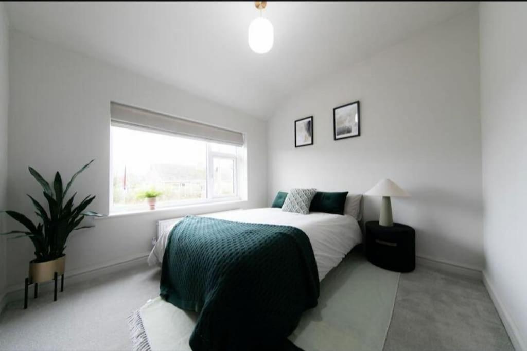 Recently Refurbished Home. Poulton-le-Fylde Екстериор снимка