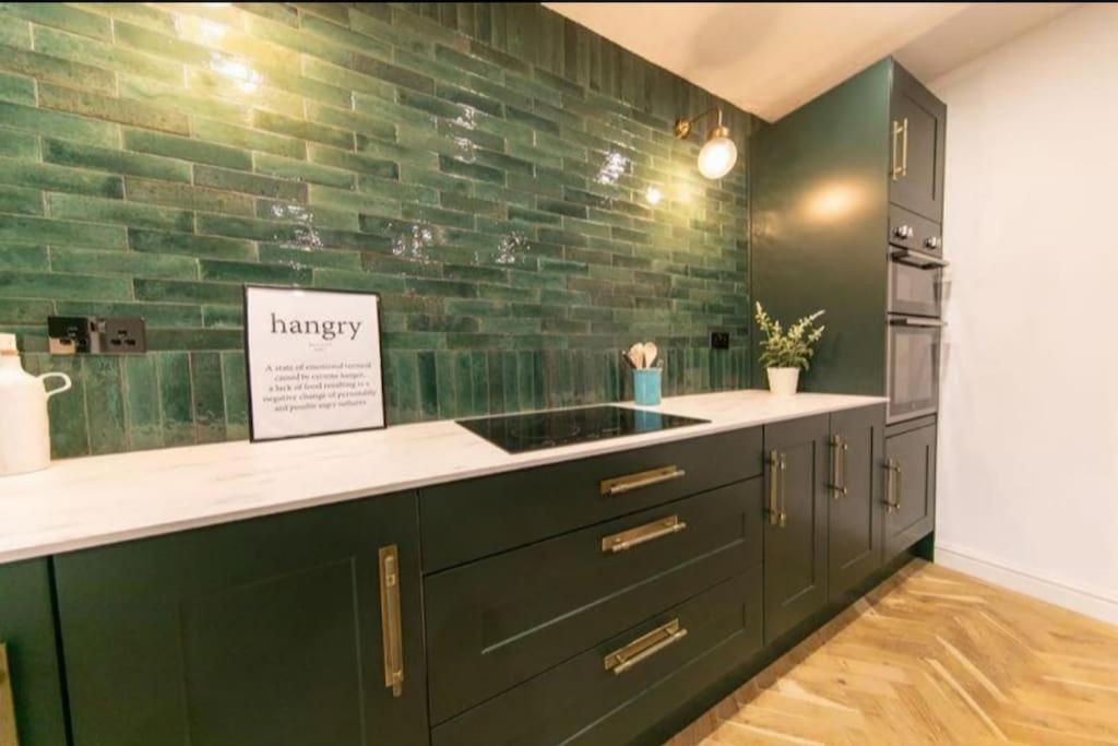 Recently Refurbished Home. Poulton-le-Fylde Екстериор снимка